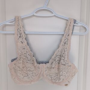 Lace Bralette in Cream and Violet Jessica Simpson 2